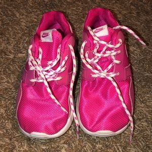 Girls Nike sneakers